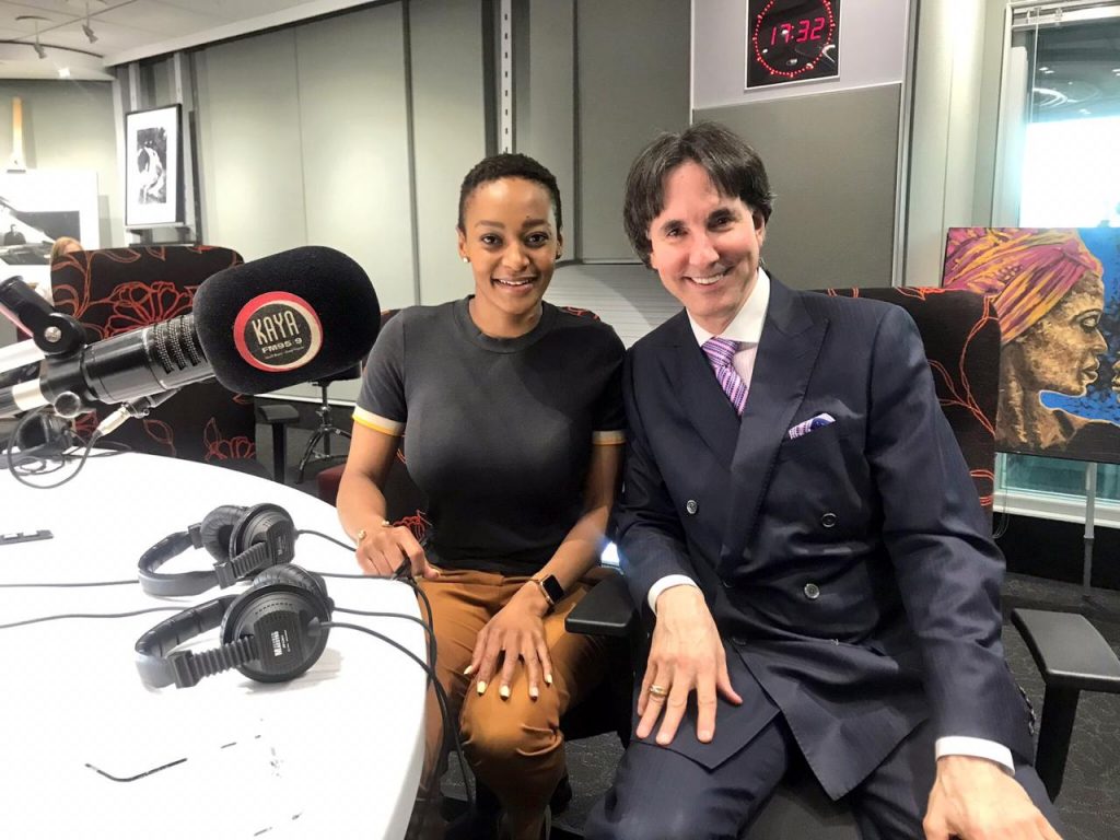 Dr. Demartini shares knowledge on changing your behavior to prioritising wealth